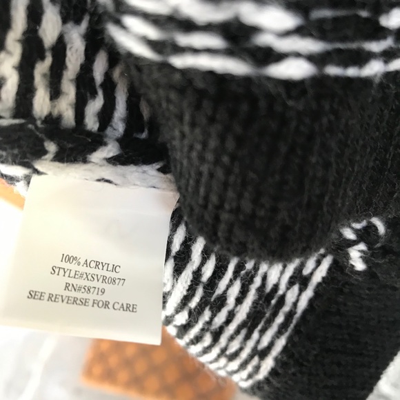 NW Women’s NY Collection Poncho/Cardigan - Picture 10 of 10